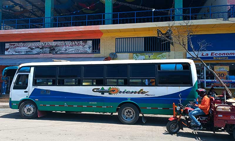 Parada bus al Parque Nacional Tayrona