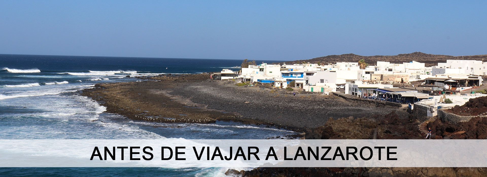 Panorámica del pueblo de casitas blancas