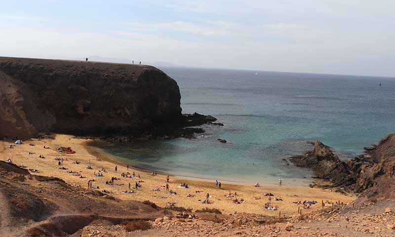 Playa de Papagayo, una de las cosas que ver antes de viajar a Lanzarote