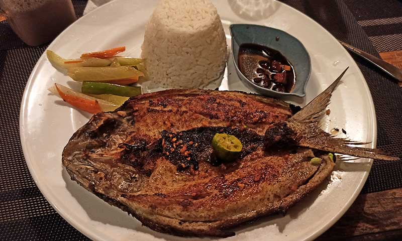 Pescado a la brasa en Siquijor