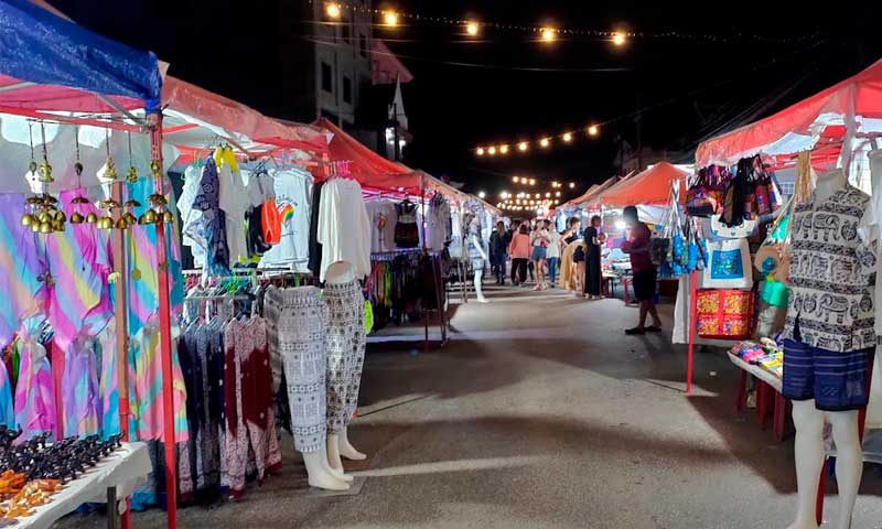Mercado nocturno Vang Vieng