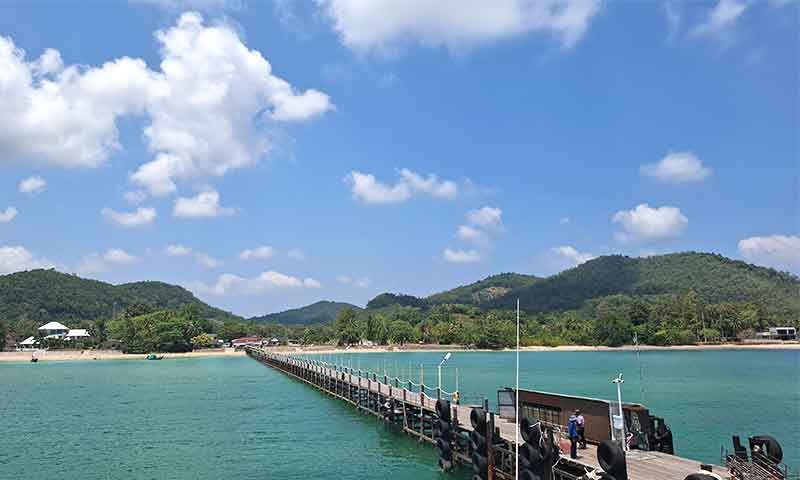 Pier de Chumpon para llegar a Koh Tao